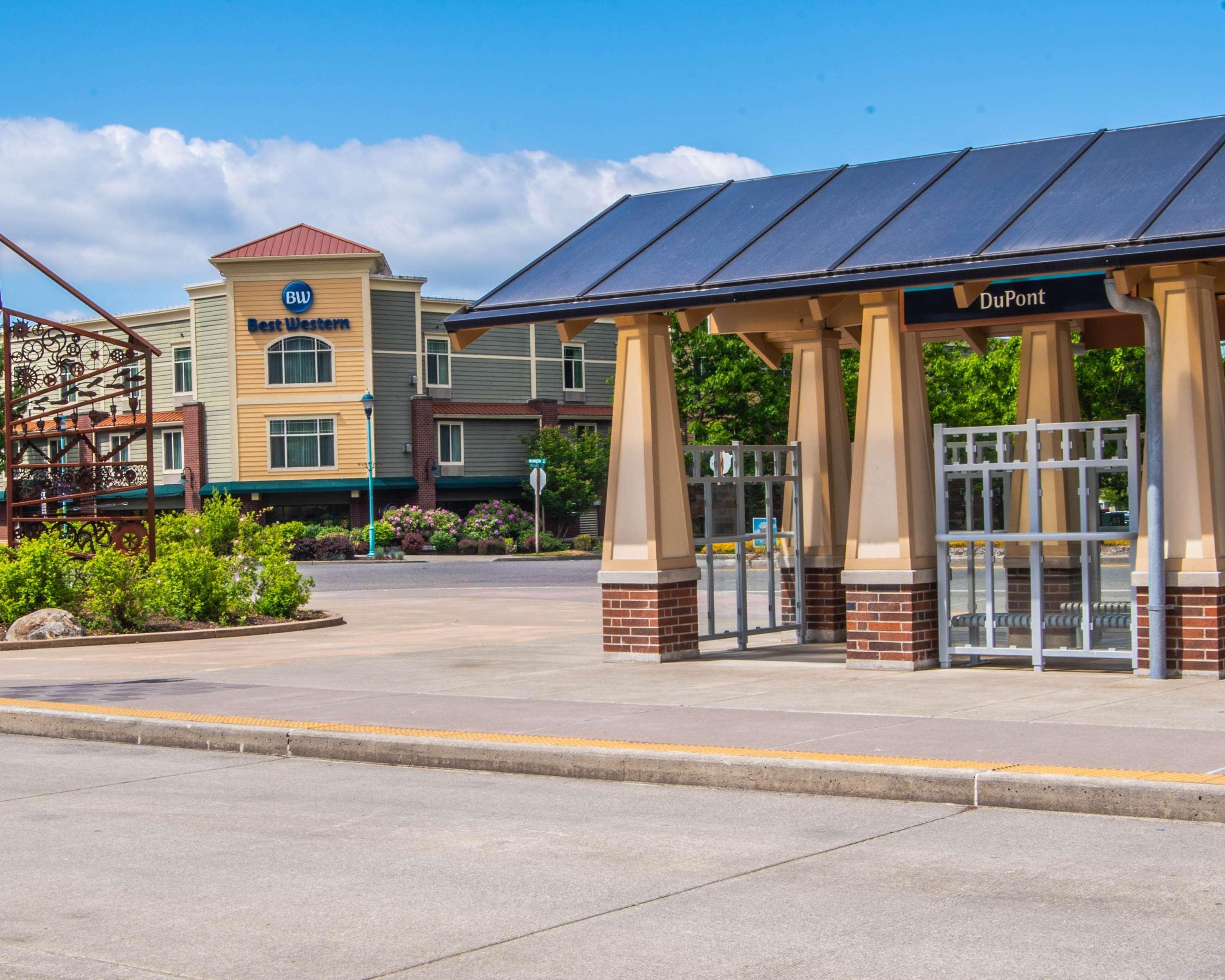 Best Western Liberty Inn Dupont Jblm Экстерьер фото