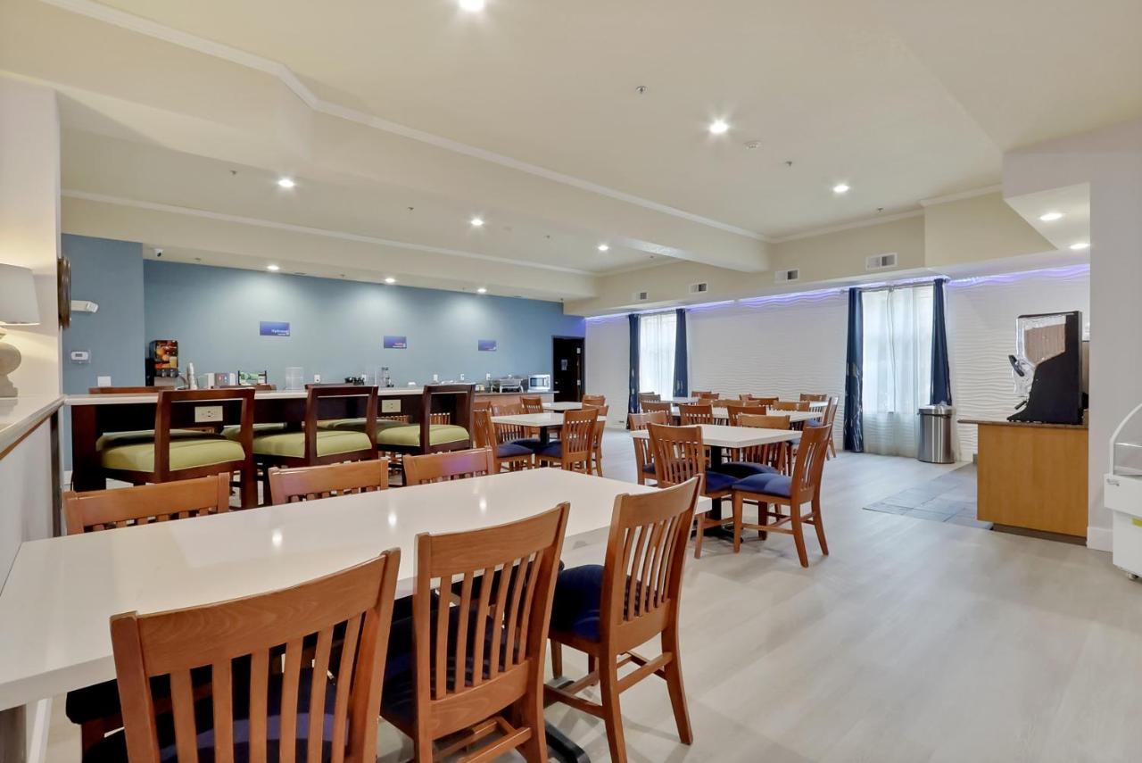 Best Western Liberty Inn Dupont Jblm Экстерьер фото